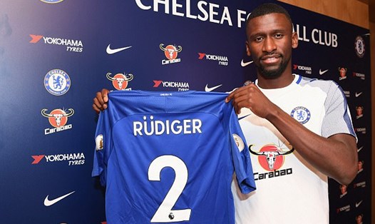 Rudiger đã kí hợp đồng có thời hạn 5 năm với Chelsea. Ảnh: Getty Images.
